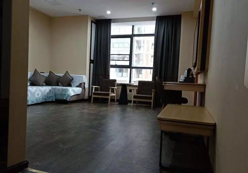 Thank Inn Plus Hotel Guizhou Zunyi Suiyang County Shixiang Avenue