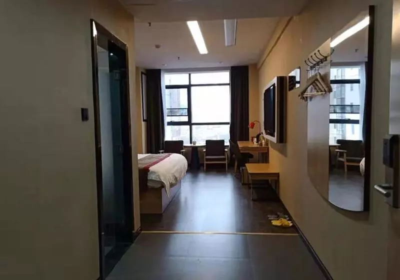 Thank Inn Plus Hotel Guizhou Zunyi Suiyang County Shixiang Avenue