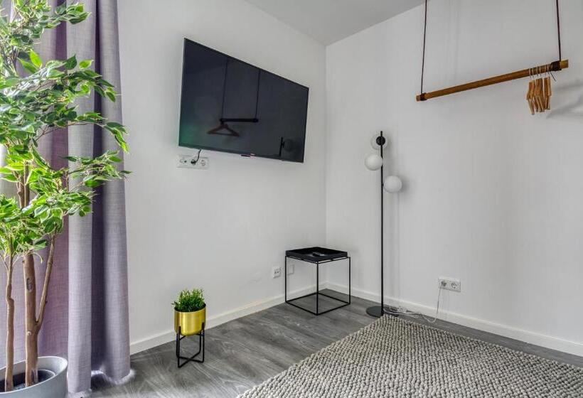 Limehome Garching Bei München