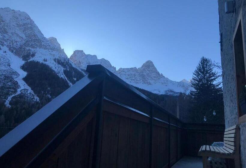 پانسیون A La Ciasa De L'artista