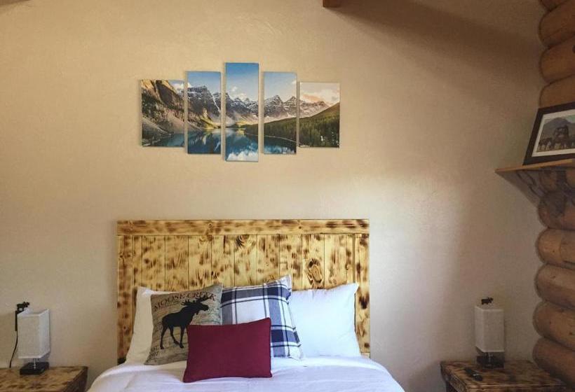 הוסטל Ponderosa Inn