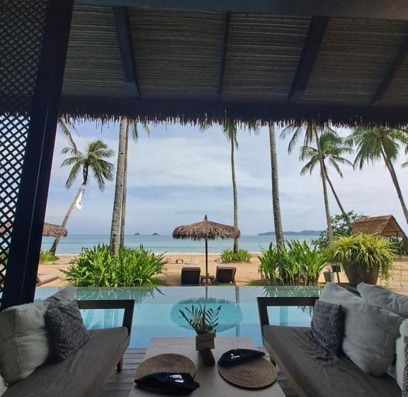 Angkla Beach Club & Boutique Resort