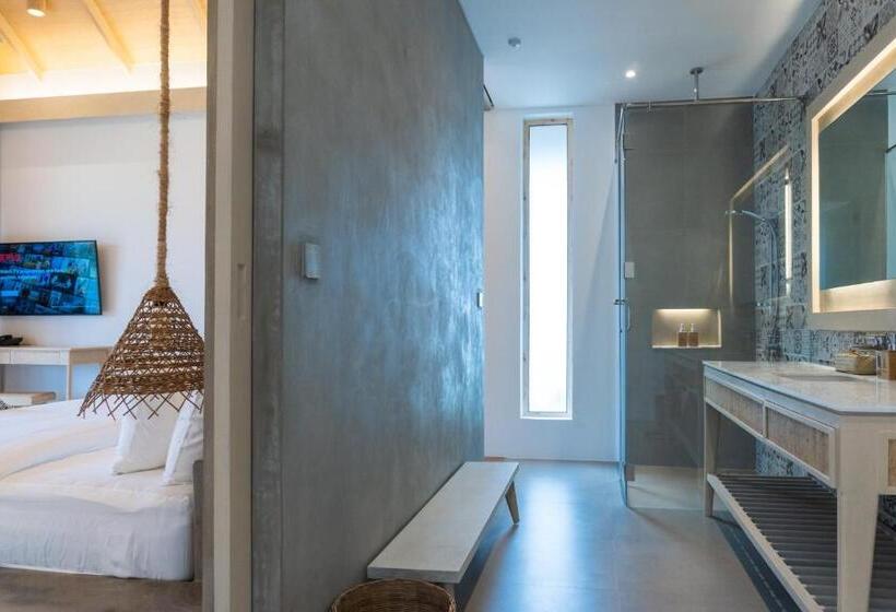 Angkla Beach Club & Boutique Resort