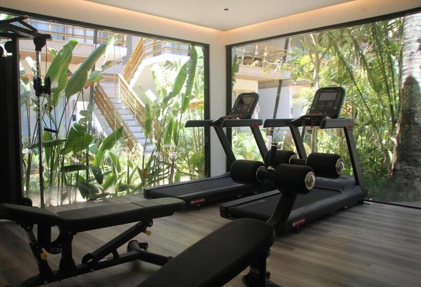 Angkla Beach Club & Boutique Resort