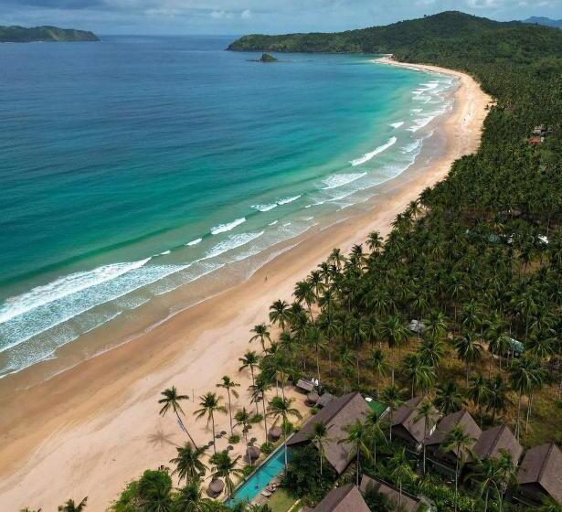 Angkla Beach Club & Boutique Resort