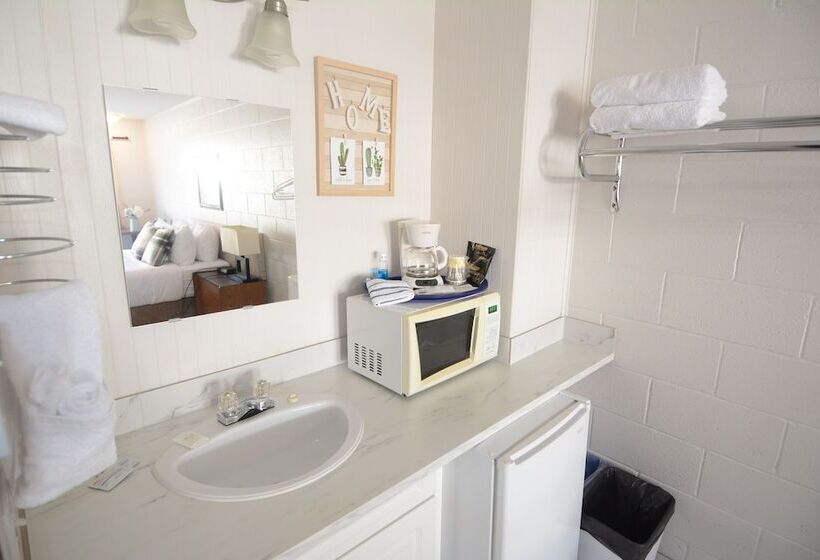 Christina Lake Motel And Rv Park