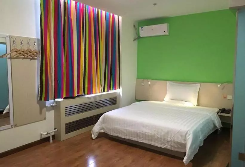 ホテル 7days Inn Chifeng Linxi Haichuan Square Branch