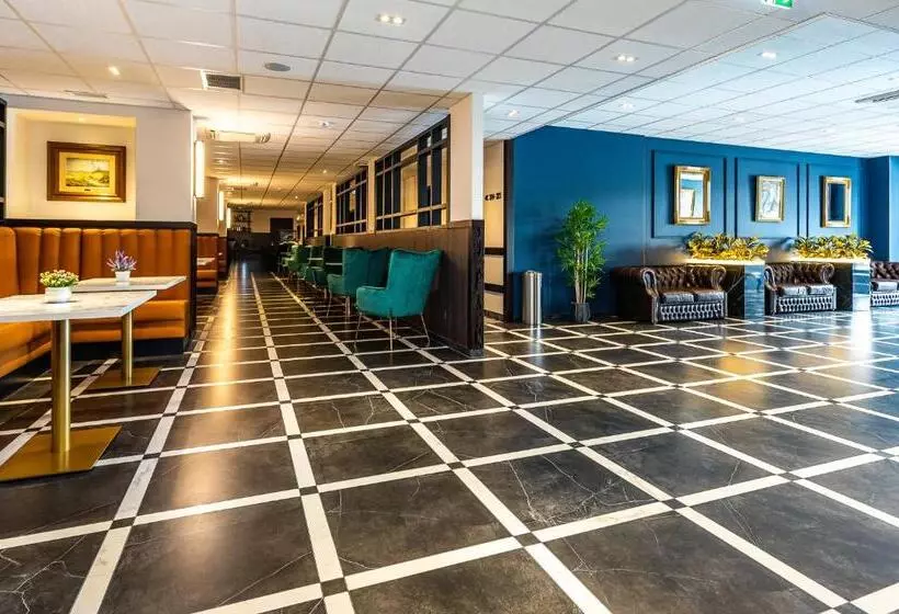 Adoryal Hotell