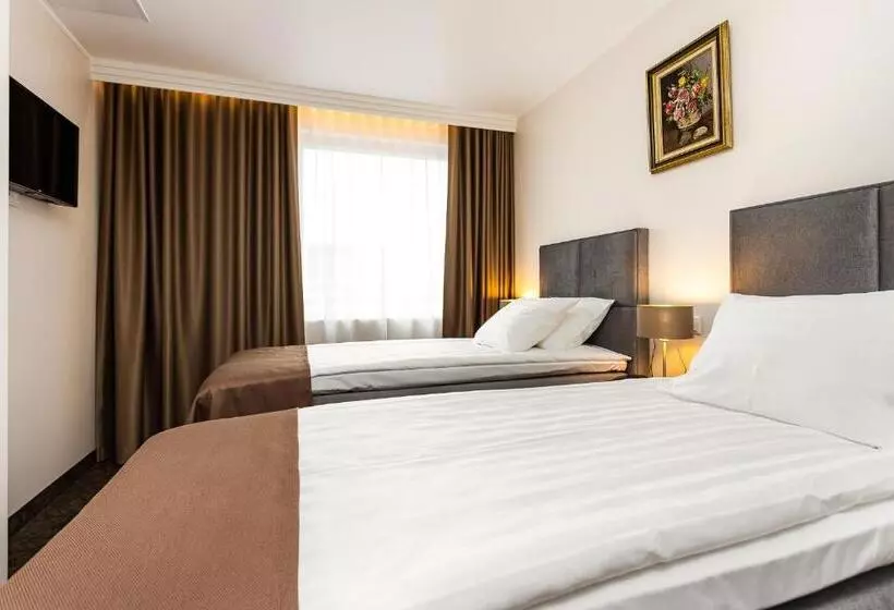Adoryal Hotell