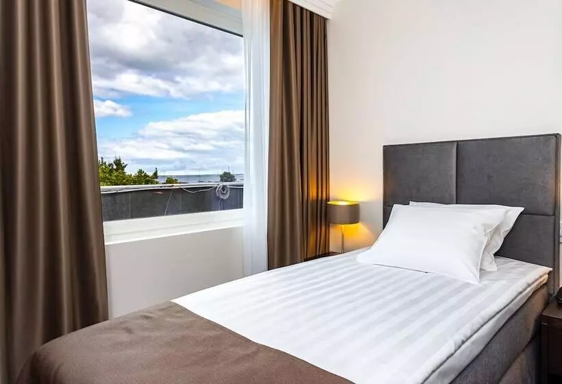 Adoryal Hotell