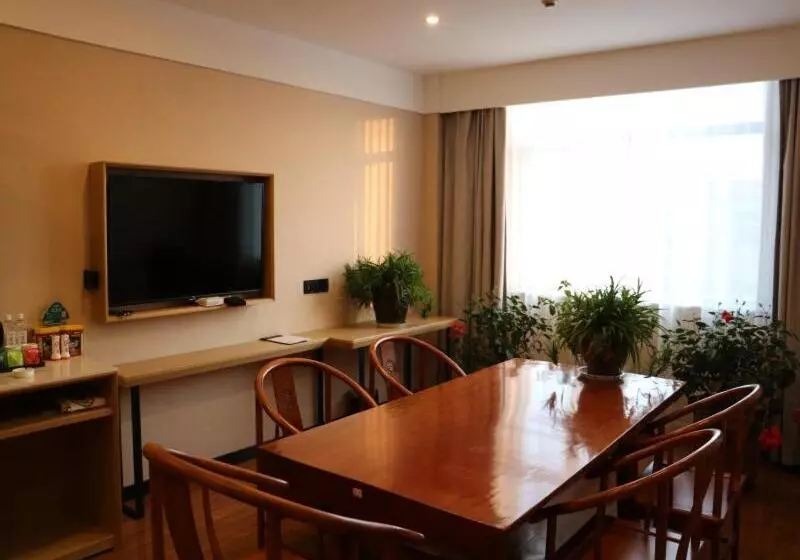 Hotelli Greentree Inn Hengshui Jingtai Avenue