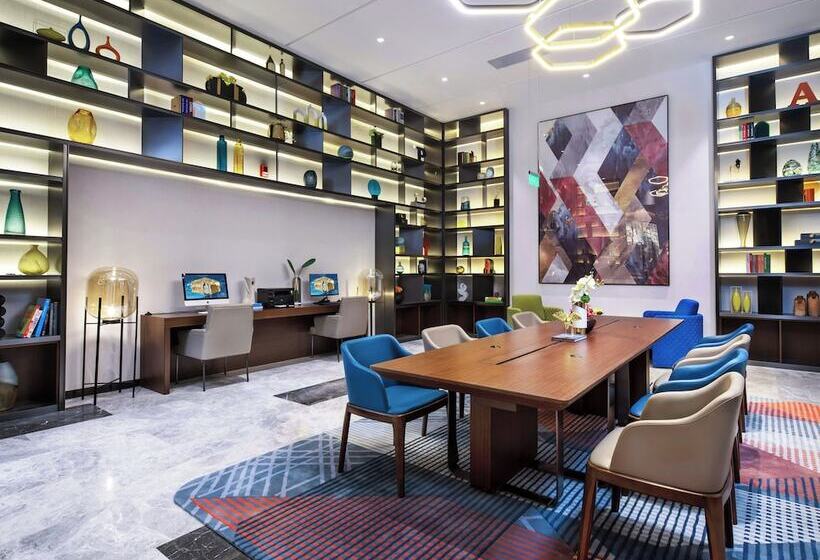 Отель Hampton By Hilton Dongguan Machong