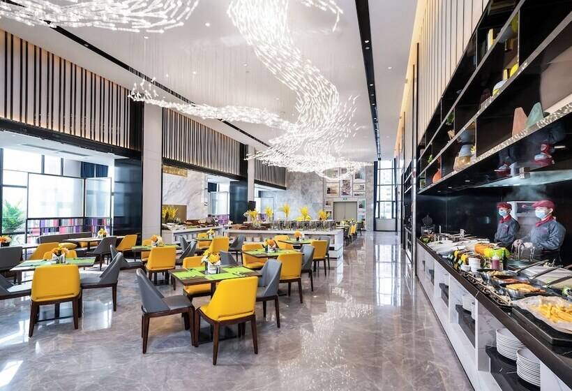 Отель Hampton By Hilton Dongguan Machong