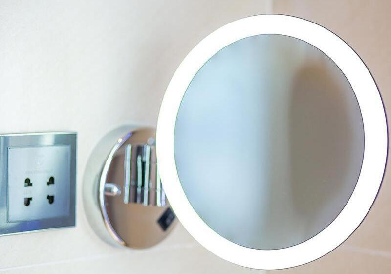 Lavande Hotel Mianyang Santai North Passenger Transport Center Binjiang Park