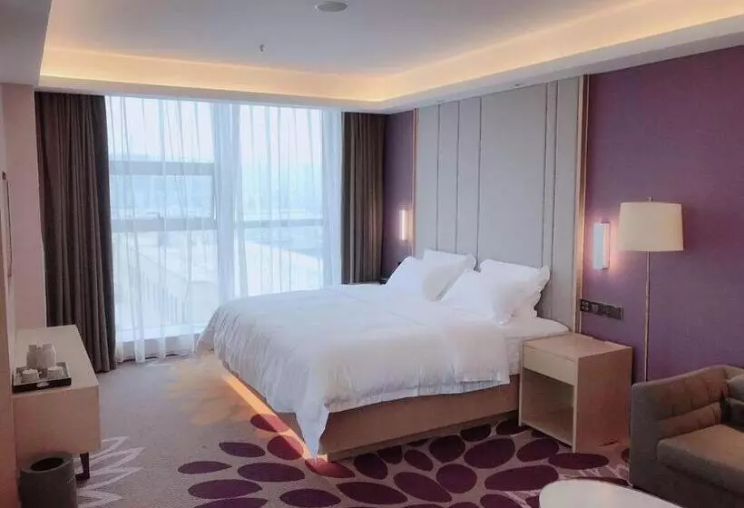 Lavande Hotel Mianyang Santai North Passenger Transport Center Binjiang Park
