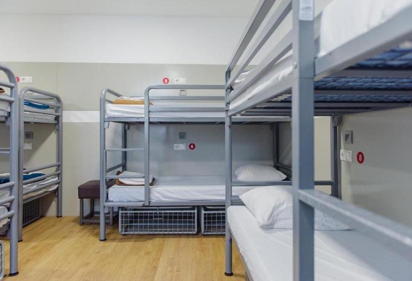 Hostel Warmoes Amsterdam