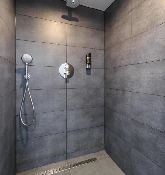 Hostel Warmoes Amsterdam