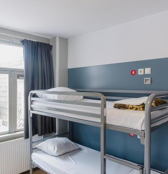 Hostel Warmoes Amsterdam