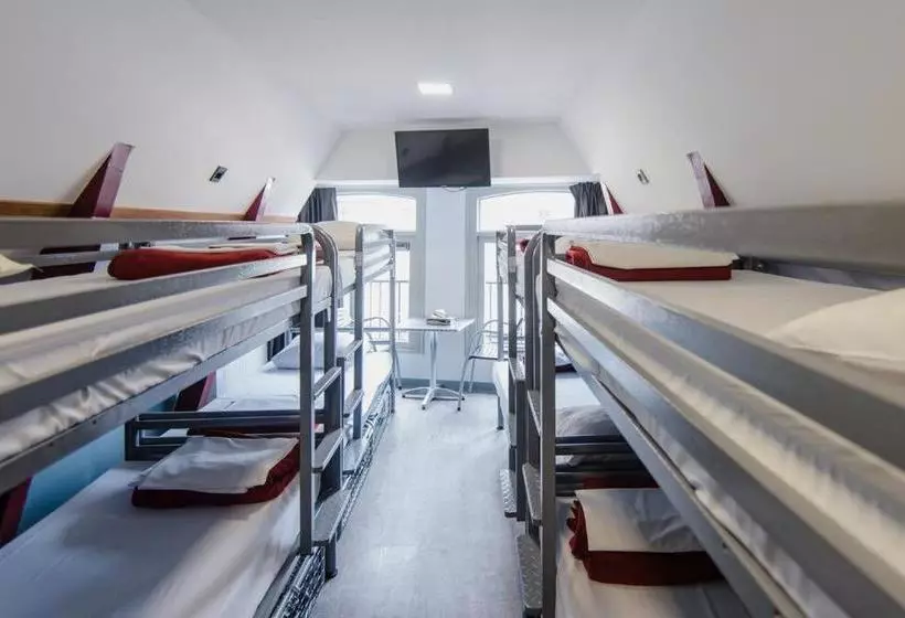 Hostel Warmoes Amsterdam