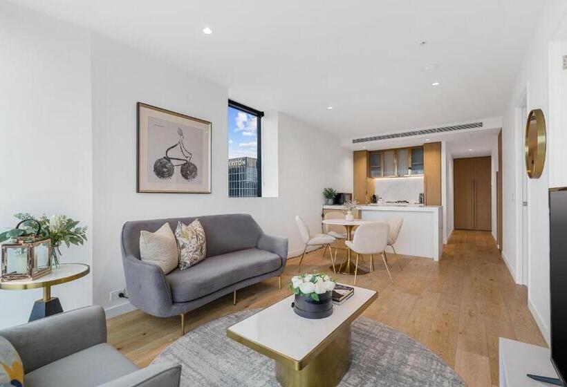 Collins House Apartments By Cllix