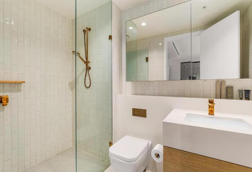 Collins House Apartments By Cllix