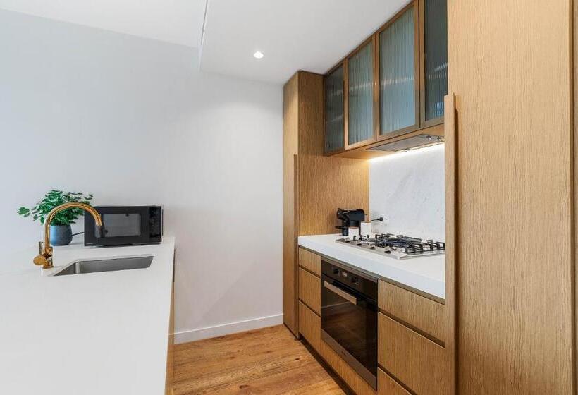 Collins House Apartments By Cllix