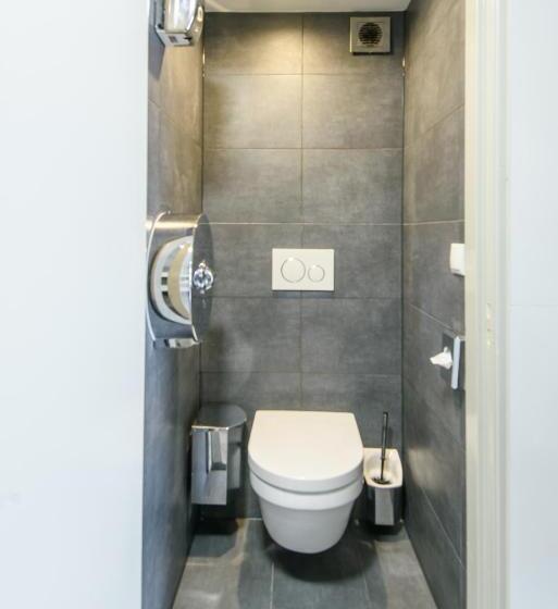 Hostel Warmoes Amsterdam