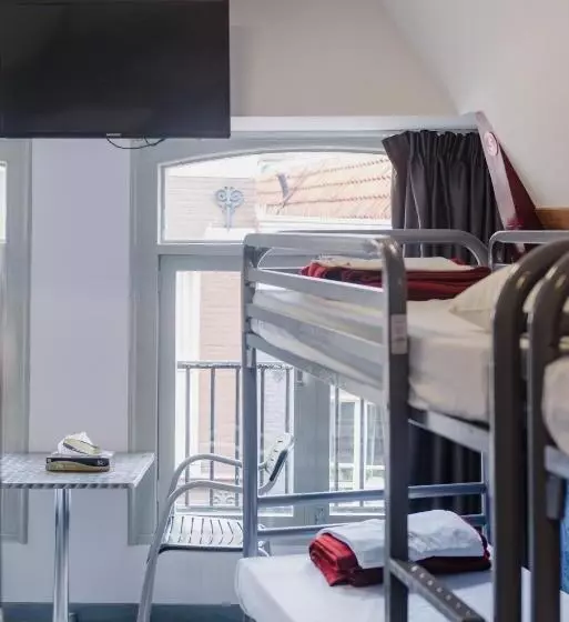 Hostel Warmoes Amsterdam