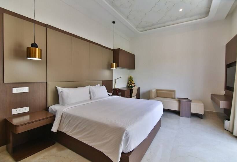 فندق Accord Chrome