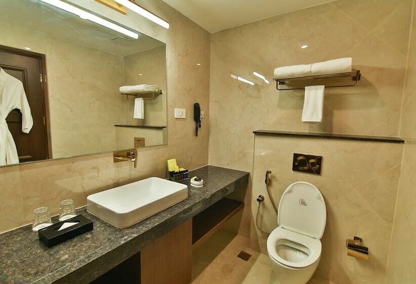 فندق Accord Chrome