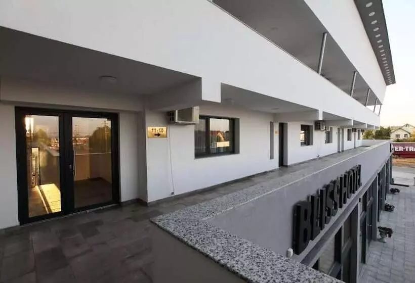 هتل Bliss Inn Tunari