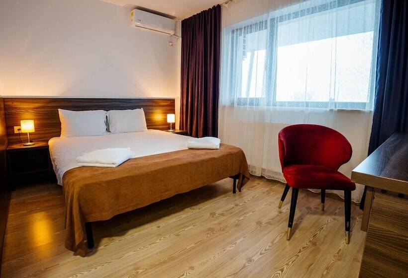 Отель Bliss Inn Tunari