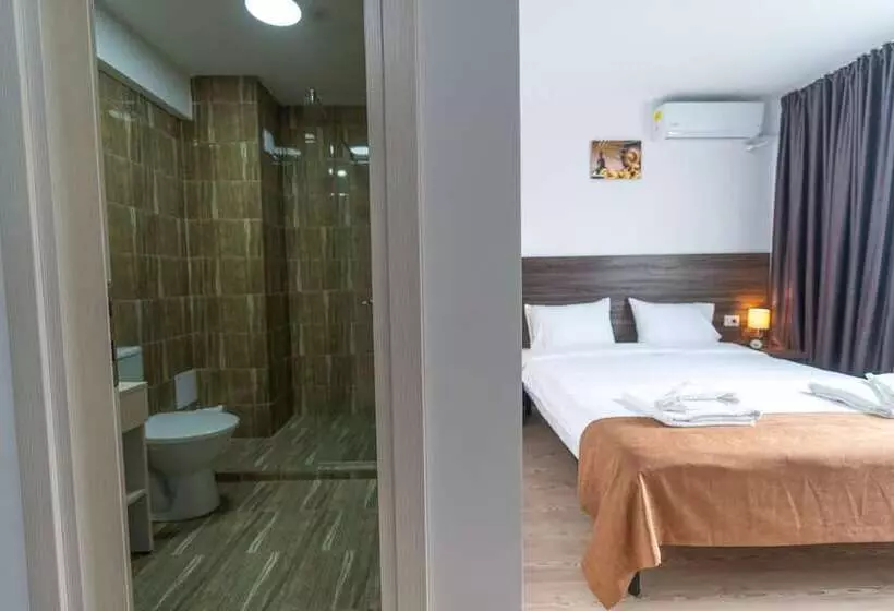 هتل Bliss Inn Tunari