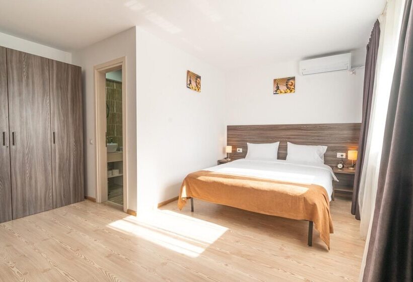 Отель Bliss Inn Tunari