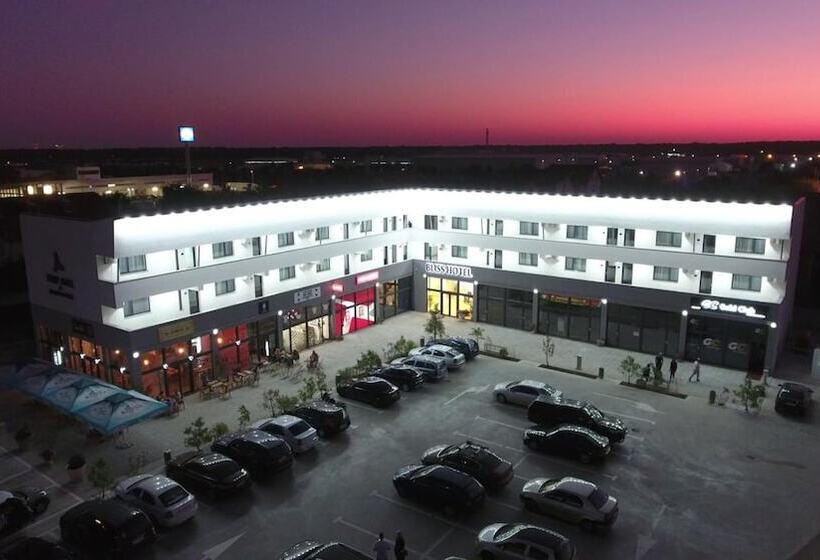 Отель Bliss Inn Tunari