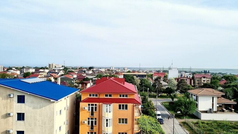 هتل Blue Sky Resort