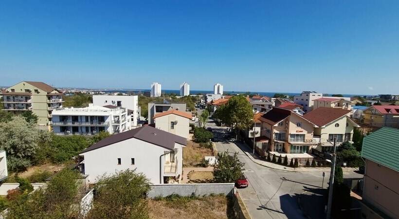 هتل Blue Sky Resort