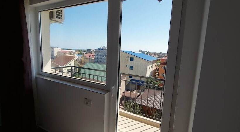 هتل Blue Sky Resort