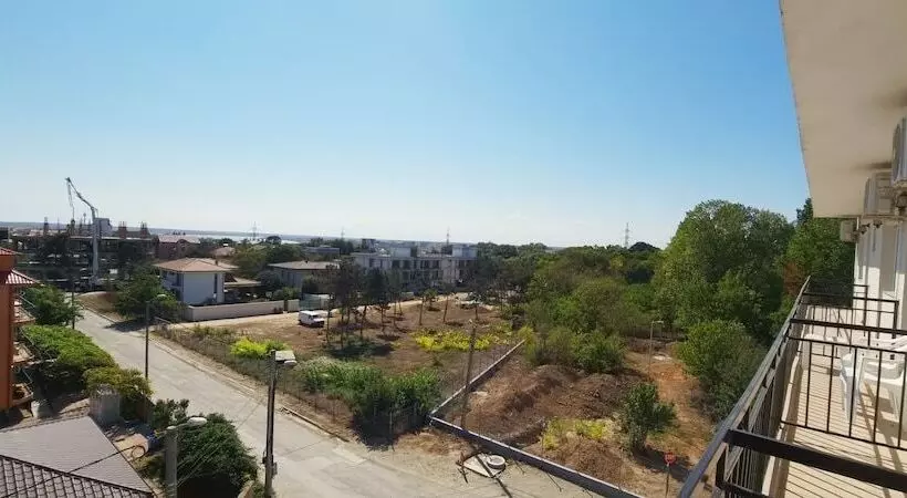 Hotelli Blue Sky Resort