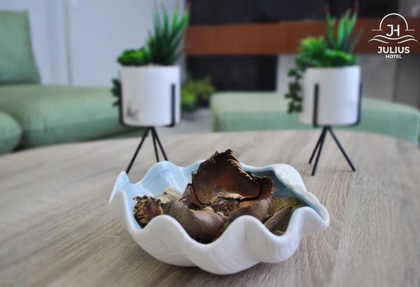 בית מלון כפרי Julius