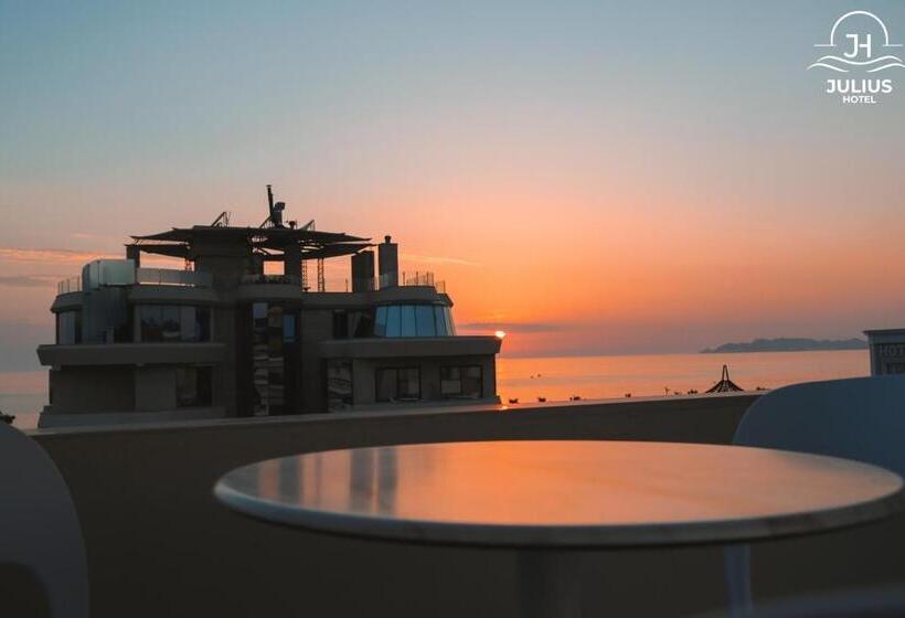 בית מלון כפרי Julius