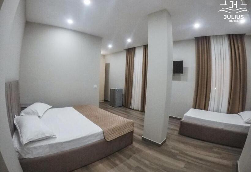 בית מלון כפרי Julius