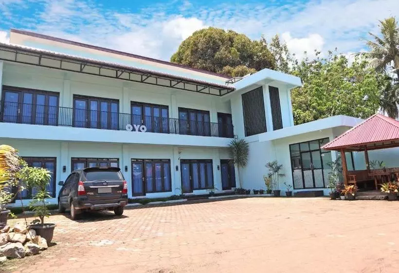 Hotelli Oyo 3114 Residence Dalimo