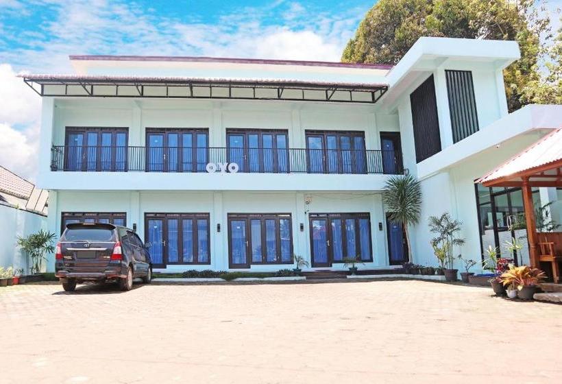 בית מלון כפרי Oyo 3114 Residence Dalimo