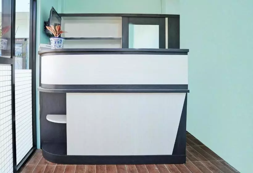 Hotelli Oyo 3114 Residence Dalimo