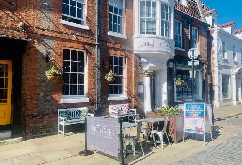 Hotelli Purchases Restaurant & Accommodation