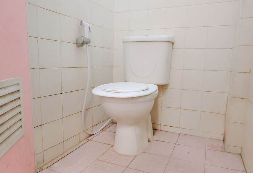 Hotell Spot On 2749 Tiga Sinar Residence