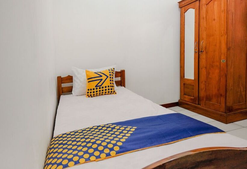 Hotell Spot On 2749 Tiga Sinar Residence