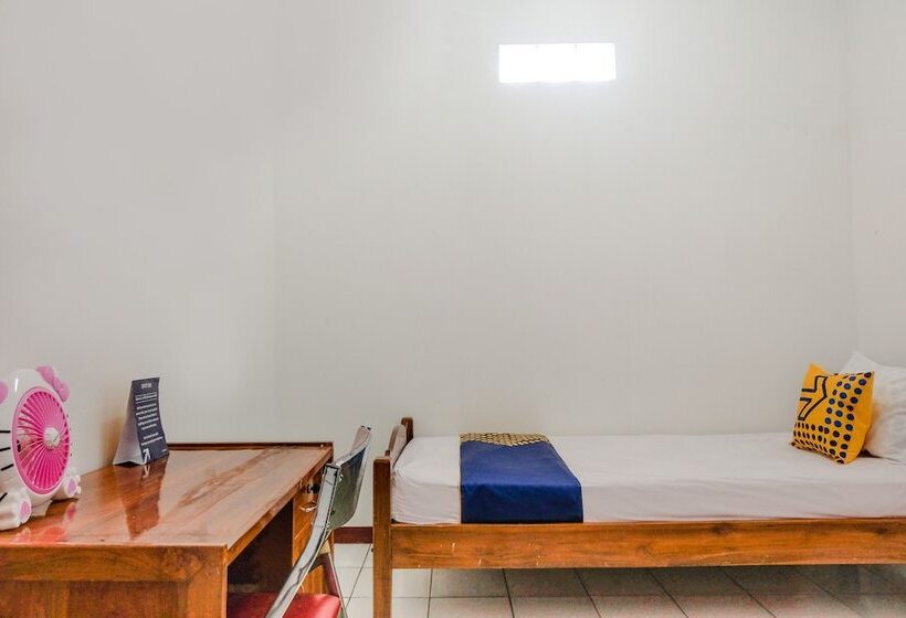 Hotell Spot On 2749 Tiga Sinar Residence