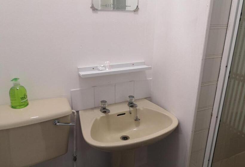 Majatalo Bayside Lodge